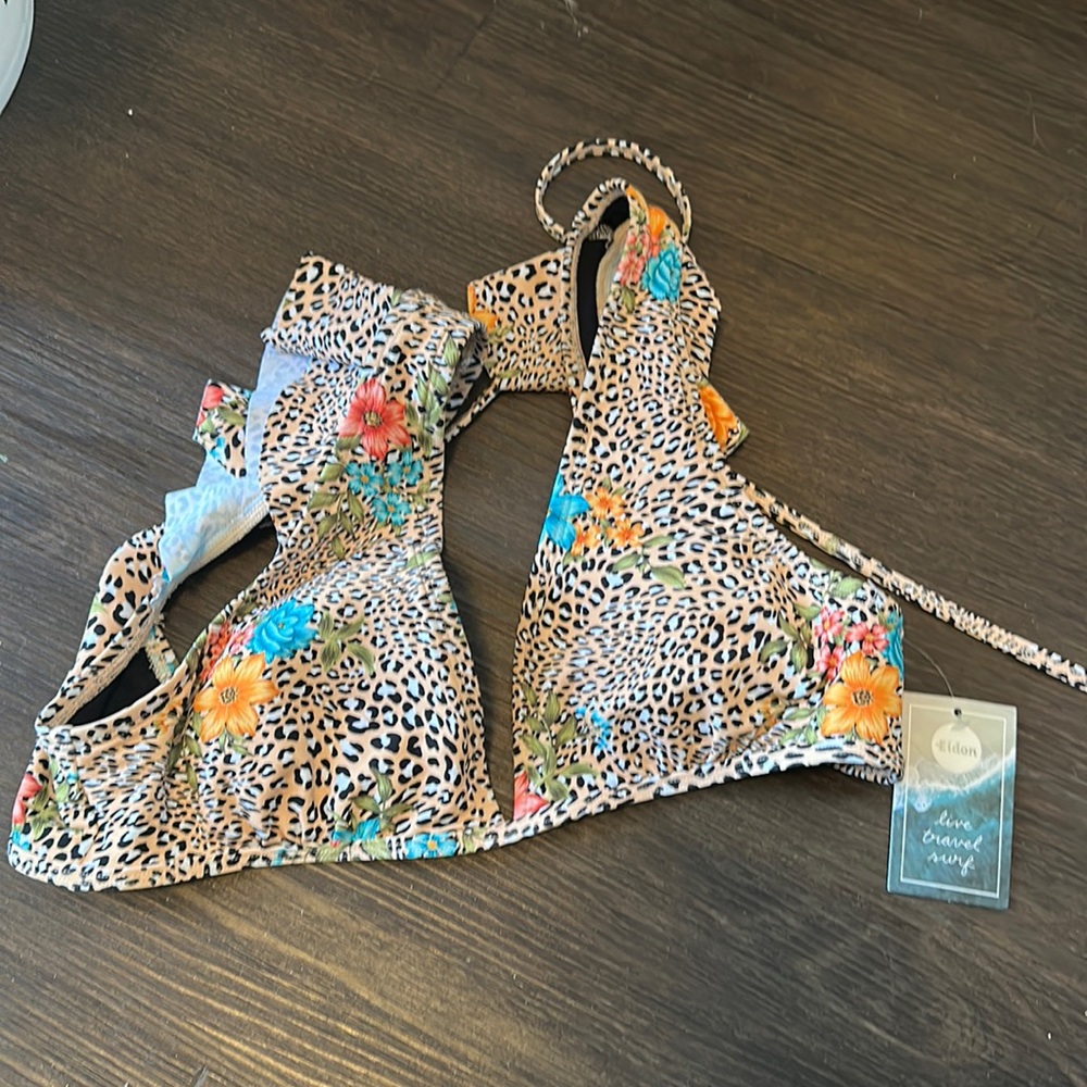 Tildon bikini top
